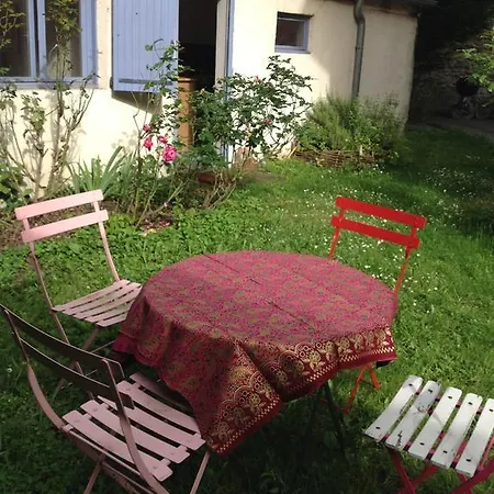 Hébergement de vacances Ilot De Verdure En Plein Centre *